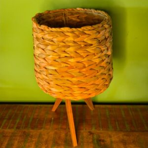 Abajur em Madeira e Fibra de Taboa - Pés trançados - Imagem 4