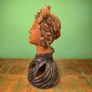 Escultura Boneca Japonesa na Cerâmica Esmaltada - Juliana Takayama - Imagem 5