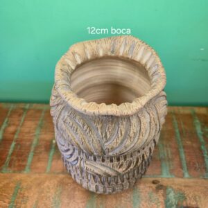 Vaso de Flores Esculpido a Mão em Detalhes - Juliana Takayama - Imagem 3