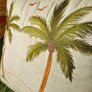 Almofada em Linho - Coqueiro Bordado - Imagem 3