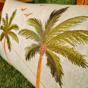 Almofada Baguete em Linho - Coqueiro Bordado - Imagem 3