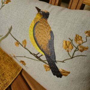 Almofada Baguete em Linho - Pássaro - Imagem 3