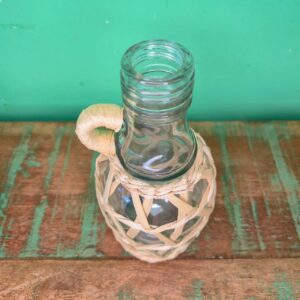 Garrafa em Vidro com Alça Revestida na Fibra de Taboa - P - Imagem 4