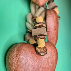 Colar Divino Espirito Santo com Corações - Imagem 3