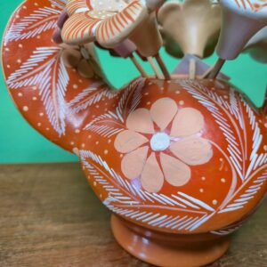 Galinha de Cerâmica com Flores - Marrom M - Imagem 5