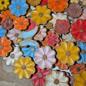 Quadro Mural de Flores Esculpidas em Madeira - Imagem 3