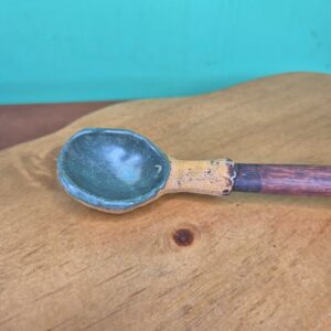 Colher em Cerâmica e Madeira Verde M - Juliana Takayama - Imagem 3