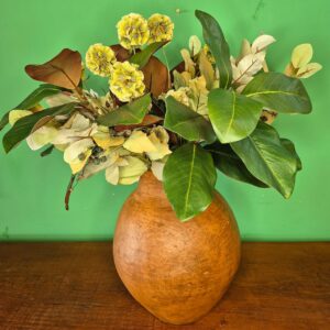 Composição Vaso com Arranjo de Flores - Scabiosa