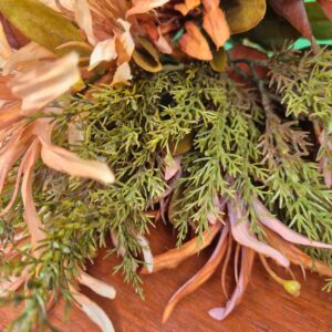 Composição Vaso rústico com Arranjo - Mini Lírios - Imagem 4