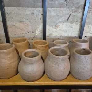 Vaso Artesanal Rústico em Cerâmica – P - Imagem 2