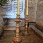 Castiçal Torneado em Madeira – 19 cm