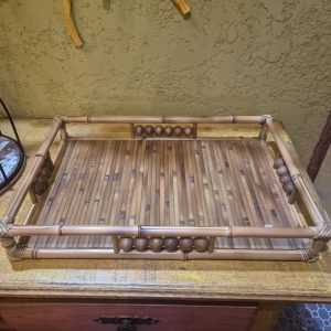 Bandeja de Bambu com Esferas Decorativas – 47 cm