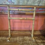 Suporte de Bambu para Toalha de Mão ou Pano de Prato – G