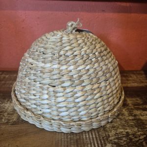 Cobre-Bolo Artesanal em Palha com Prato – 26 cm - Imagem 3