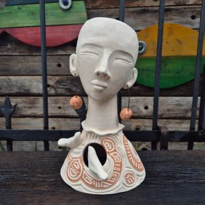 Escultura Vaso Feminina Artesanal – Juliana Takayama - Imagem 2